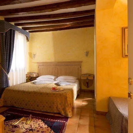 Daplace - Antica Casa Coppo 1 3*