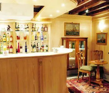 Daplace - Antica Casa Coppo 1 3*