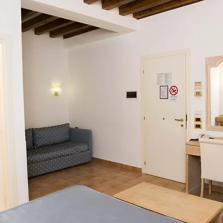 Gasthuis Daplace - Antica Casa Coppo 1 3*